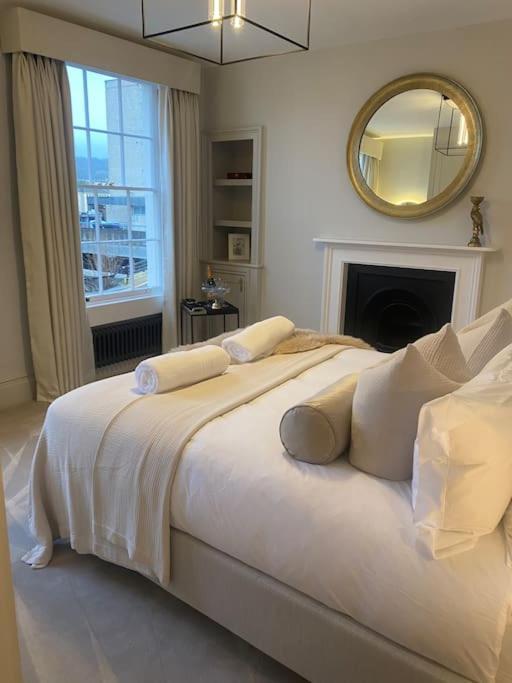 Luxury Georgian Apartment - 5 Minute Walk To Spa Bath Exterior foto