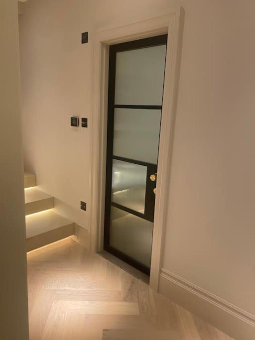 Luxury Georgian Apartment - 5 Minute Walk To Spa Bath Exterior foto