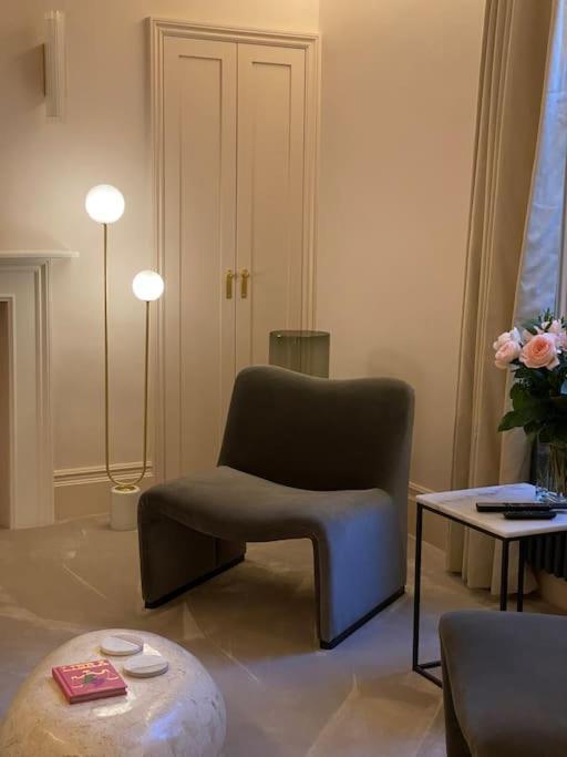 Luxury Georgian Apartment - 5 Minute Walk To Spa Bath Exterior foto